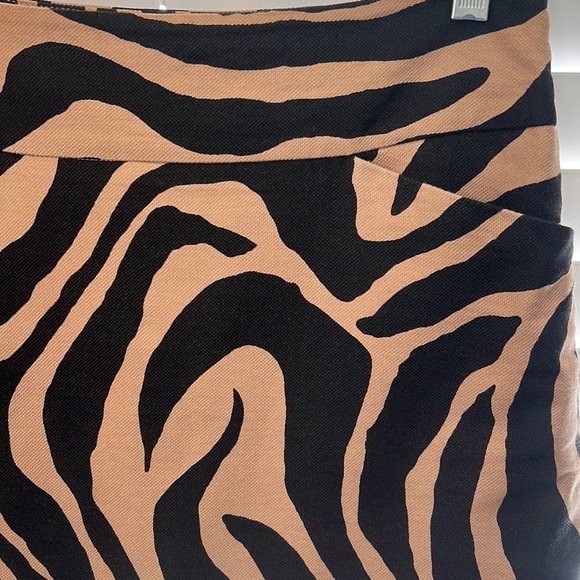 LOFT animal print pocket shift skirt - Picture 3 of 12